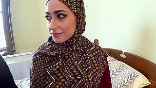 Arab woman in hijab has sex with big man