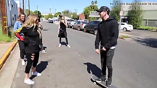 Avril Lavigne skateboarding