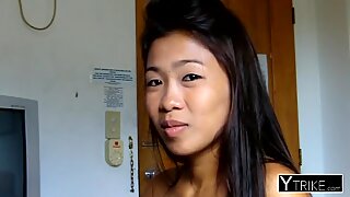 Gorgeous Thai girl shows her stunning blowjob skills