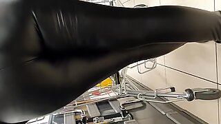Milf w leather leggings fat ass!