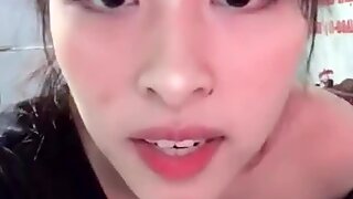 Cutie Thai Streamer Exposed Boobs Accidentally:)