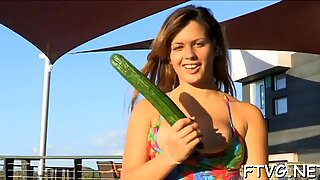 Hottie masturbates nicely